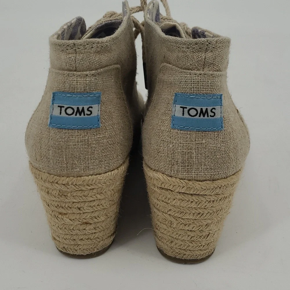 TOMS Desert Wedge Oatmeal Linen Canvas Espadrille Lace Up Booties‎ Tan 9.5